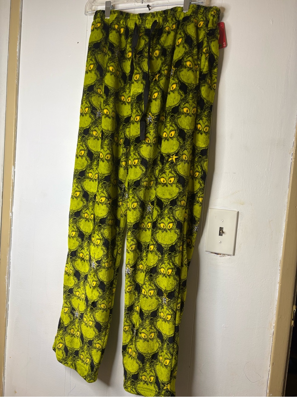 Marshalls Green Grinch-Pattern Men’s Joggers